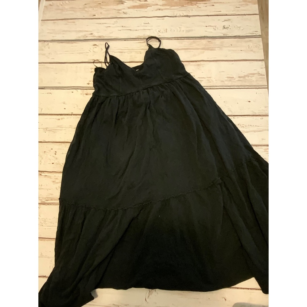 American Eagle Black Tiered Maxi Dress Large Adjustable Spaghetti Straps V-Neck
